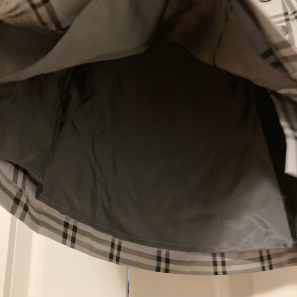 ✨ Aritzia Sunday Best Plaid Mini Skirt 😍 - Picture 8 of 9